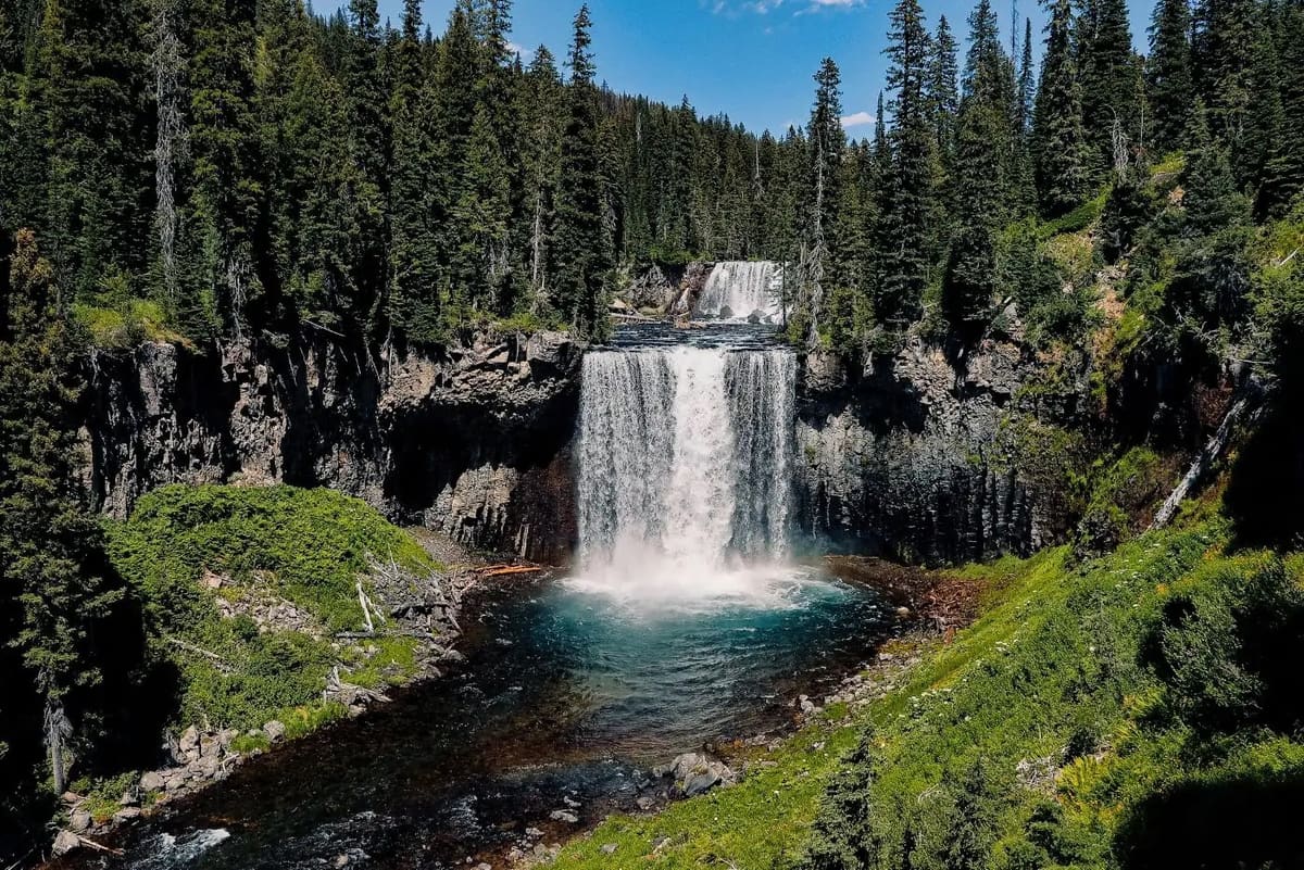 Cascade Corner Hike