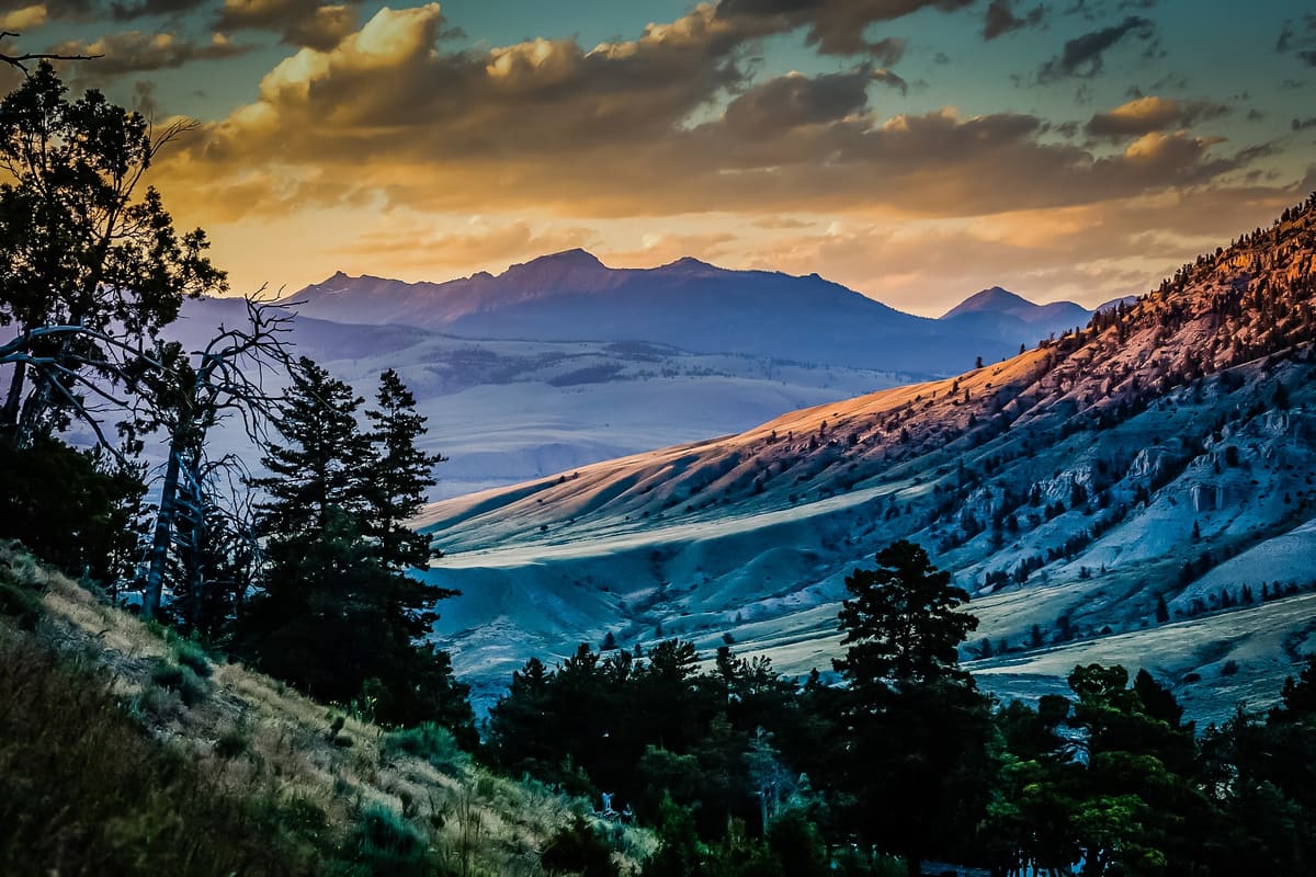 Yellowstone's Monitor Peak