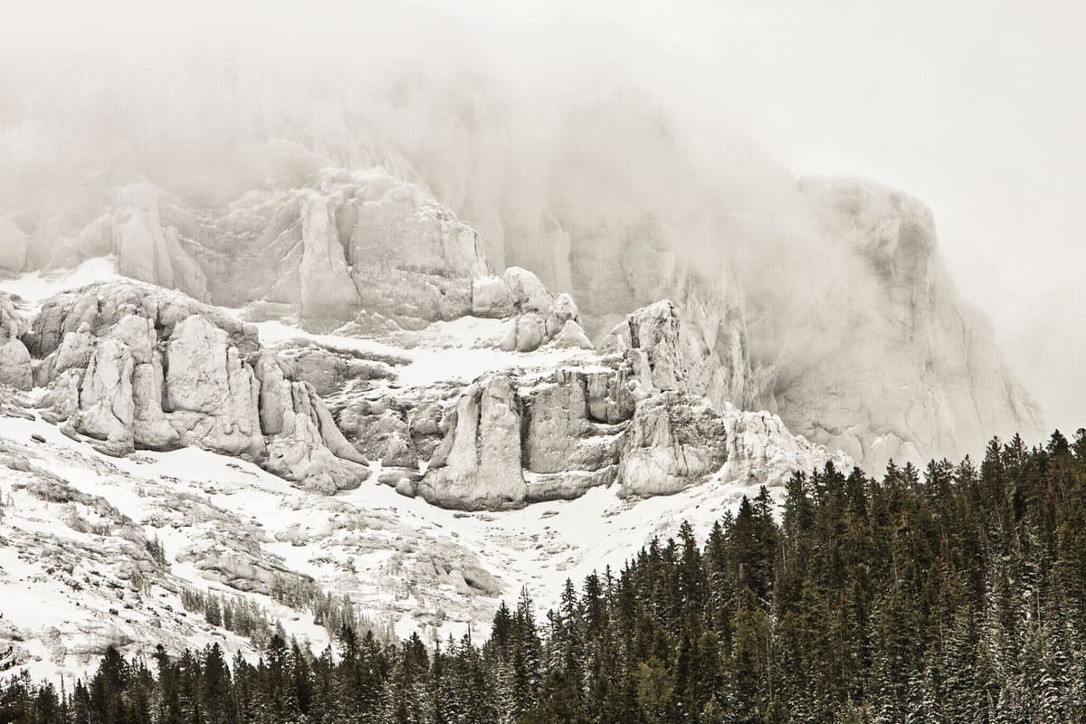 Snowy Abiathar Peak