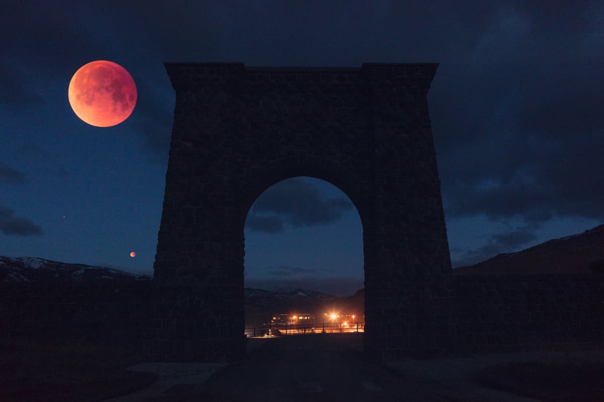 Super Blood Moon over Roosevelt Arch